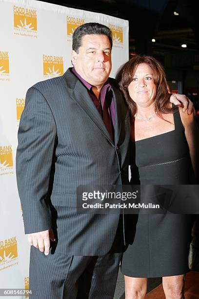 Steve Schirripa and Laura Schirripa attend Food Bank For New York City 2007 Can-Do Awards Dinner at Pier 60 on April 23, 2007 in New York City.