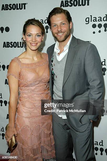 Kerry Norton and Jamie Bamber attend 18th Annual GLAAD Media Awards - Arrivals at Kodak Theatre on April 14, 2007 in Hollywood, CA.