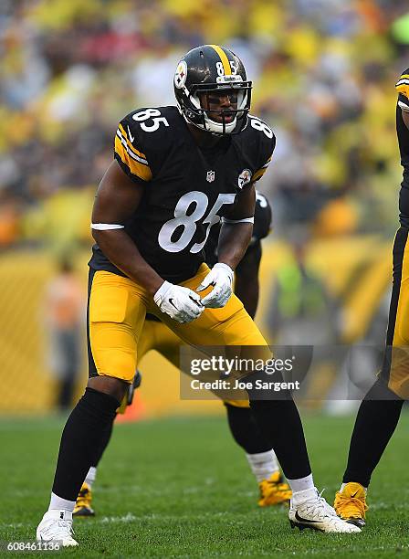 Xavier Grimble of the Pittsburgh Steelers in action during the game against the Cincinnati Bengals at Heinz Field on September 18, 2016 in...