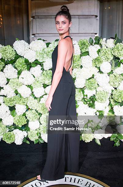 Gala 2016 Photos and Premium High Res Pictures - Getty Images