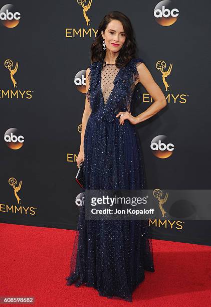 Actress Abigail Spencer arrives at the 68th Annual Primetime Emmy Awards at Microsoft Theater on September 18, 2016 in Los Angeles, California.