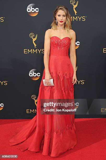 Actress Amanda Crew arrives at the 68th Annual Primetime Emmy Awards at Microsoft Theater on September 18, 2016 in Los Angeles, California.