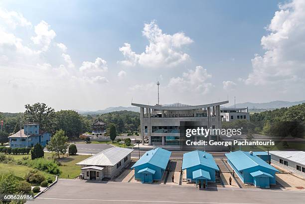 joint security area, demilitarized zone, korea - demilitarized zone foto e immagini stock