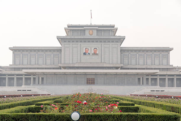 kumsusan palace of the sun, pyongyang, north korea - 北韓 個照片及圖片檔