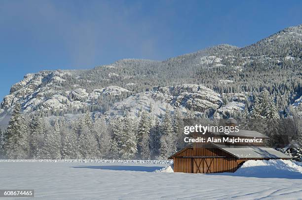 methow valley barn, washington - methow valley stock pictures, royalty-free photos & images