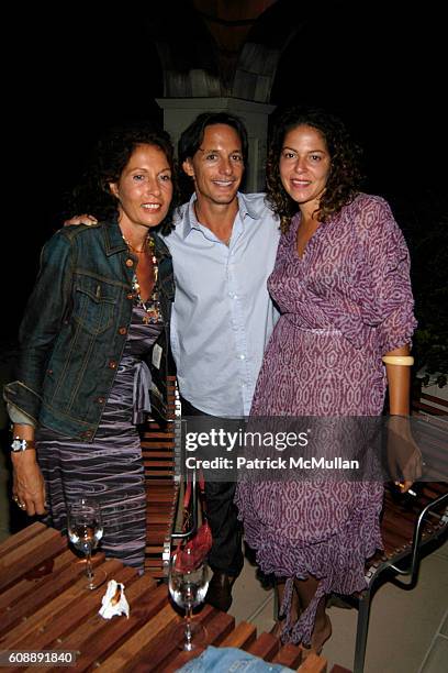 Jacqueline Schnabel, Michael Hirtenstein and Lola Schnabel attend Michael Hirtenstein and Hampton Style Host Dinner With Stan Perelman for One York...