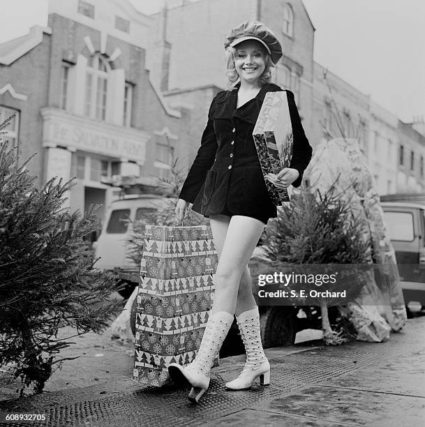 Scottish actress and television presenter Anne Aston, UK, 15th December 1971.