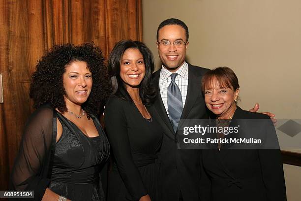 Deborah Barker, Andrea Dubois, Maurice Dubois and Helen Williams attend March of Dimes Gourmet Gala at Per Se Restaurant on November 6, 2007 in New...