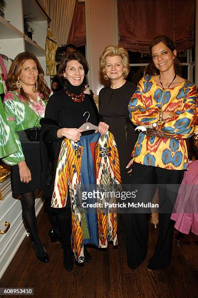 Lisa Fine, Pamela Fiori, Charlotte Moss and Carolina Irving attend FINE and IRVING Trunk Show at Charlotte Moss Townhouse on November 26, 2007 in New...