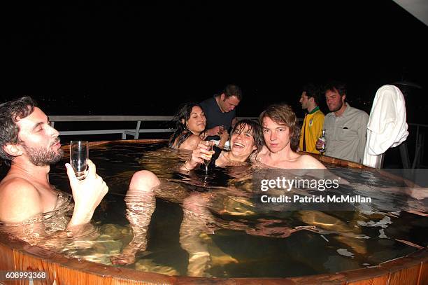 Jacuzzi Coding Party Surface Jacuzzi Party Photos and Premium High Res Pictures - Getty Images