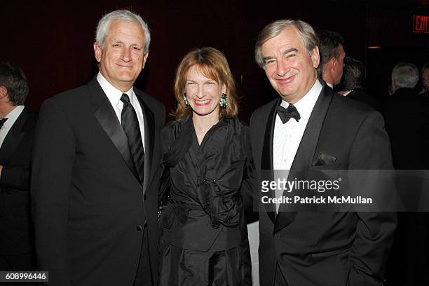 Glenn Schlossberg, Patti Harris and Mark Lebow attend AMERICAN BALLET THEATRE 67th Annual Spring Gala at Metropolitan Opera House on May 14, 2007 in...