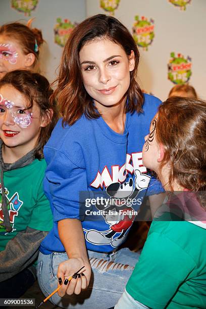 Lena Meyer Landrut Kindertag Stock Fotos Und Bilder Getty Images lena-meyer-landrut-kindertag-stock-fotos-und-bilder-getty-images