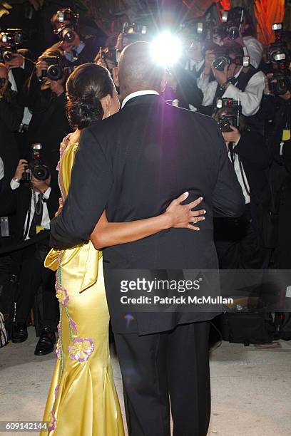 Keisha Whitaker and Forest Whitaker attend VANITY FAIR Oscar Party at Morton's on February 25, 2007 in Los Angeles, CA.