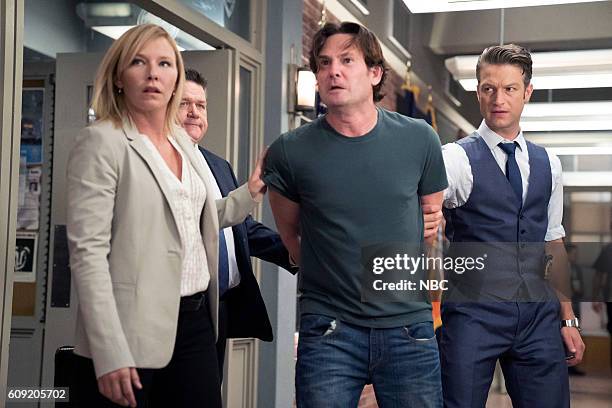 Making A Rapist" Episode 1802 -- Pictured: Kelli Giddish as Amanda Rollins, Henry Thomas as Sean Roberts, Peter Scanavino as Dominick "Sonny" Carisi...