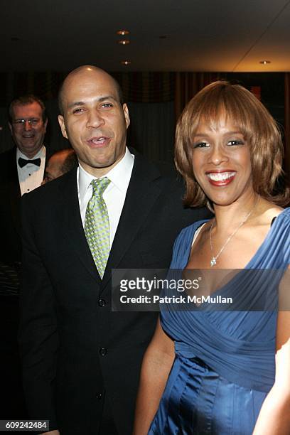 Cory Booker and Gayle King attend One Hundred Black Men, Inc.'s 27th Annual Benefit Gala at New York Hilton Hotel on February 22, 2007 in New York...