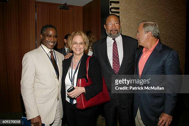 Ed Lewis, Ann Moore, Dick Parsons and Ken Auletta attend CONVERSATIONS ON THE CIRCLE With Senator Barack Obama And Dick Parsons at Time Warner...