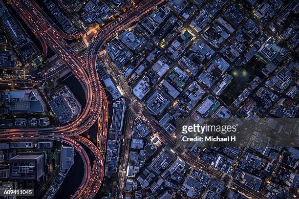 an aerial view of tokyo - 日本　住宅街 個照片及圖片檔