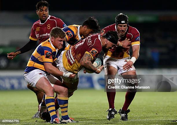 Elliot Dixon of Southland on the charge during the Mitre 10 Cup round 6 match between Southland and Bay of Plenty at Rugby Park Stadium on September...