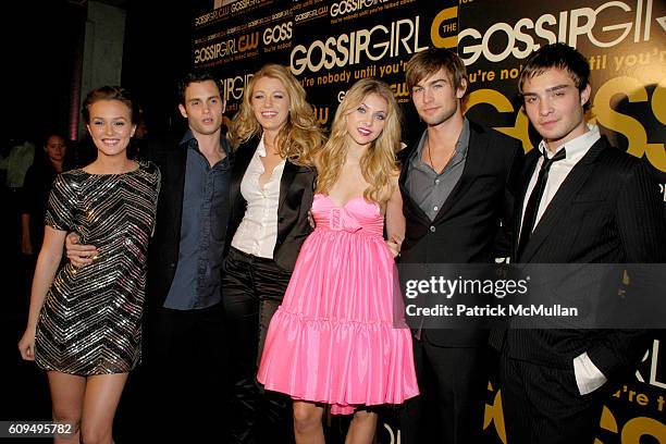 Leighton Meester, Penn Badgley, Blake Lively, Taylor Momsen, Chace Crawford and Ed Westwick attend The CW Network premieres "GOSSIP GIRL" at Tenjune...