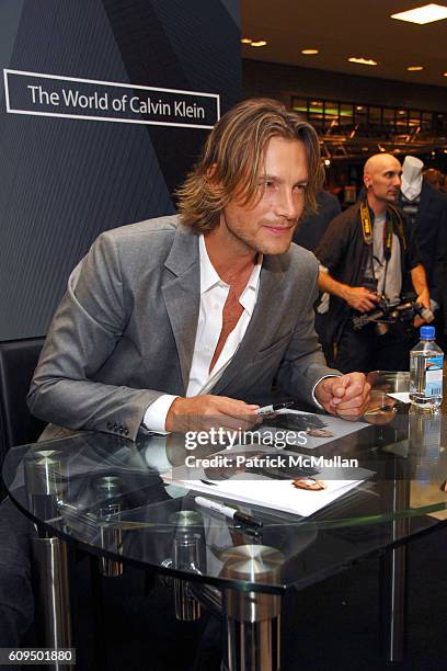 132 Gabriel Aubry Jamie Burke Photos High Res Pictures Getty Images 132-gabriel-aubry-jamie-burke-photos-high-res-pictures-getty-images