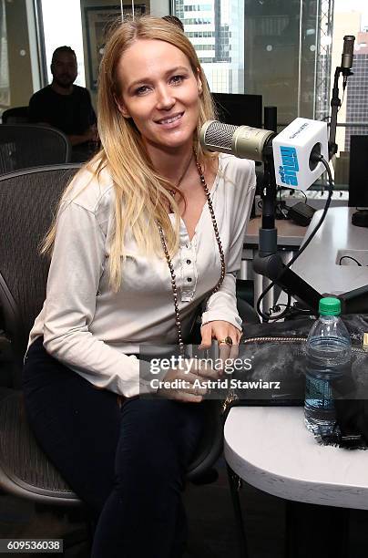 Singer Jewel Kilcher visits the SiriusXM Studios on September 21, 2016 in New York City.