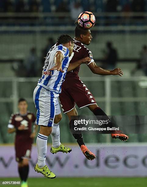 Hugo Campagnaro of Pescara Calcio and Josef Martinez of FC Torino in action during the Serie A match between Pescara Calcio and FC Torino at...