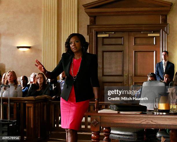 Always Bet Black" - Annalise presents her class with a high-profile murder case that pushes even the Keating 5's morals, while Laurel makes a...