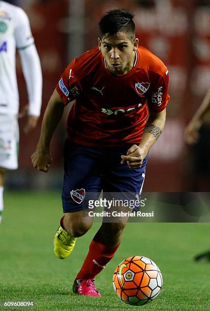 Martin Nahuel Benitez of Independiente drives the ball during a first leg match between Independiente and Chapecoense as part of Copa Sudamericana...