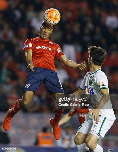 Diego Daniel Vera of Independiente heads the ball during a first leg match between Independiente and Chapecoense as part of Copa Sudamericana 2016 at...