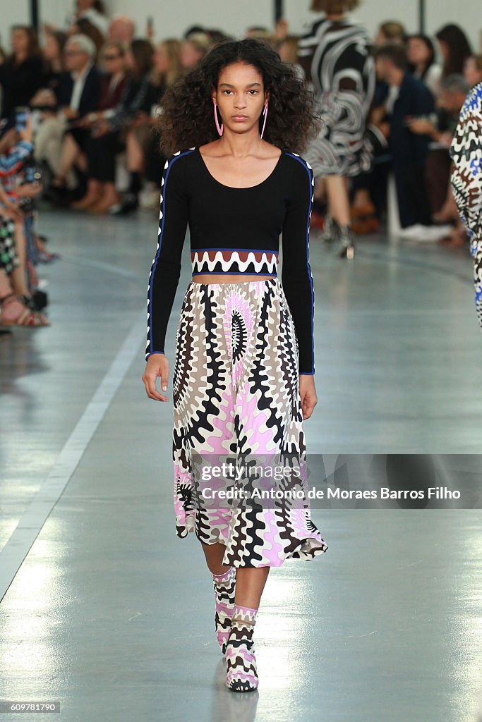 Emilio Pucci - Runway - Milan Fashion Week SS17
