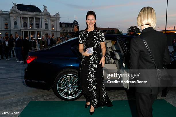 Guest arrives in an official shuttle car at the green carpet the 'Lion' premiere and opening ceremony of the 12th Zurich Film Festival at Kino Corso...