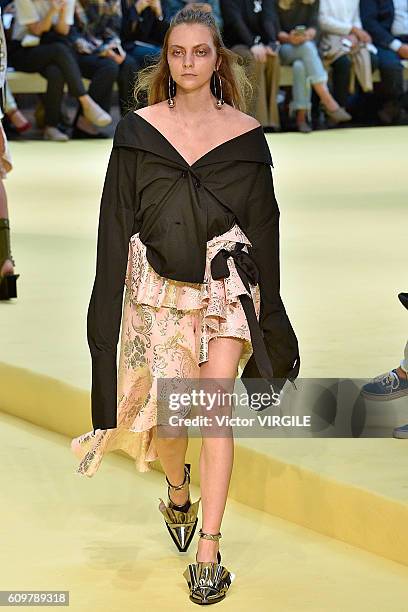 Model walks the runway at the Marques Almeida show during London Fashion Week Spring/Summer collections 2017 on September 20, 2016 in London, United...