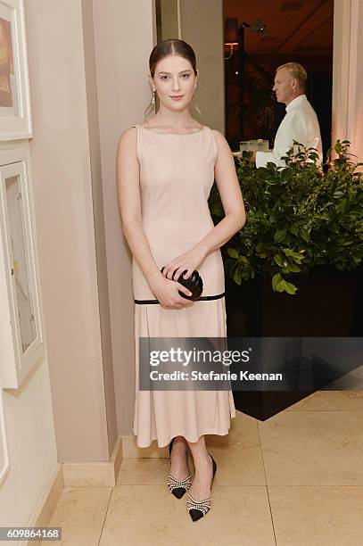 Zoe Levin, wearing Chanel, attends the Chanel dinner celebrating NÂ°5 L'Eau with Lily-Rose Depp at Sunset Tower Hotel on September 22, 2016 in West...