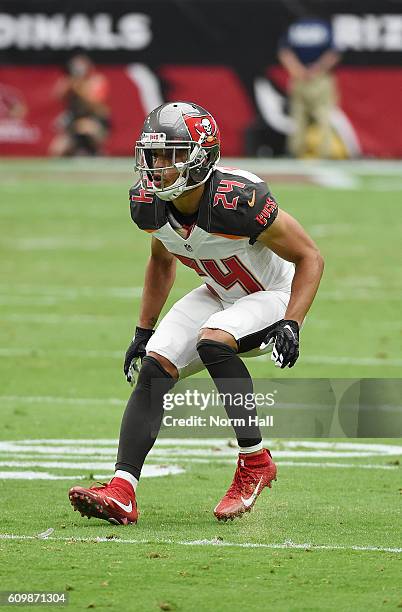 Brent Grimes of the Tampa Bay Buccaneers drops back into pass coverage against the Arizona Cardinals at University of Phoenix Stadium on September...