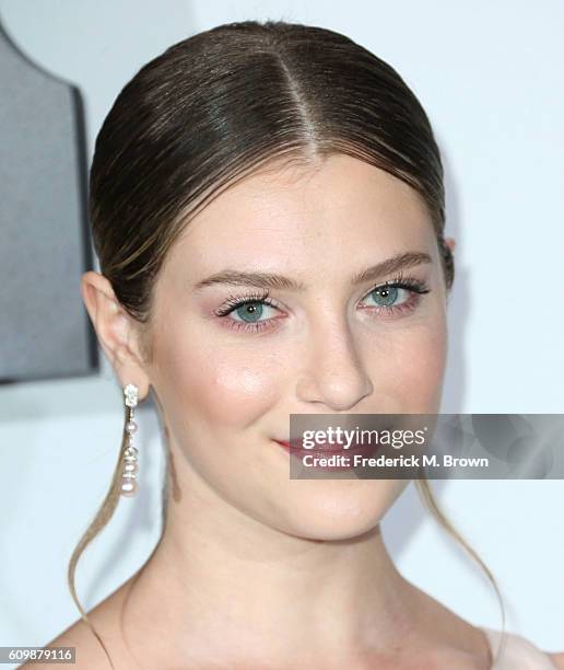 Zoe Levin attends Chanel Dinner Celebrating N 5 L'Eau at the Sunset Tower Hotel on September 22, 2016 in West Hollywood, California.