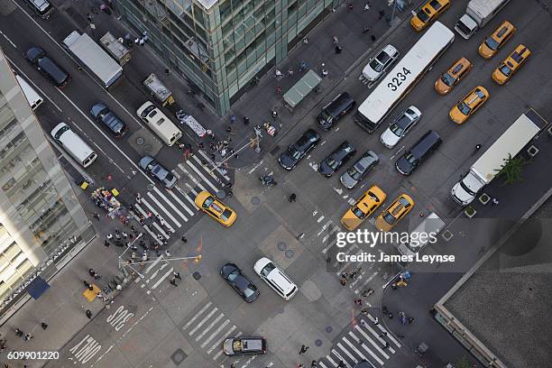 aerial view of a manhattan intersection - times square manhattan new york foto e immagini stock