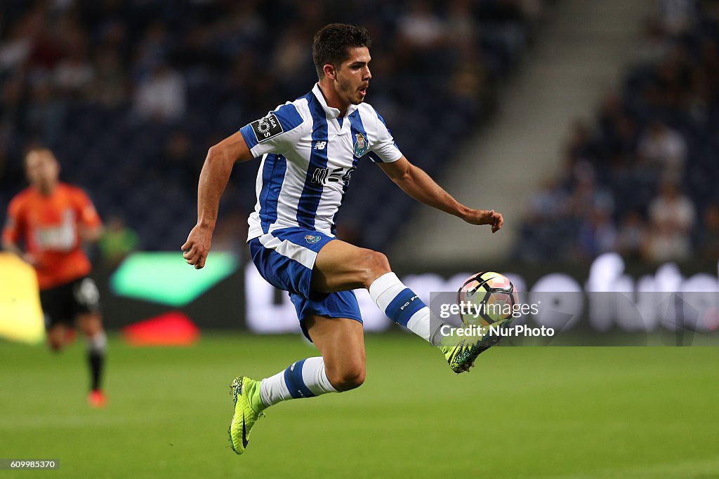FC Porto v Boavista FC - Premier League 2016/17