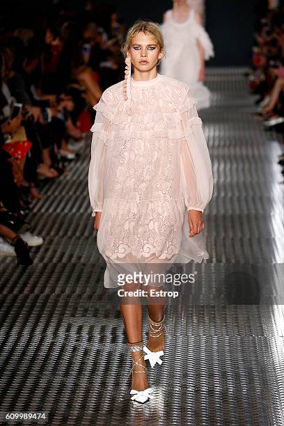 Model walks the runway at the N.21 designed by Alessandro Dell'Acqua show Milan Fashion Week Spring/Summer 2017 on September 21, 2016 in Milan, Italy.