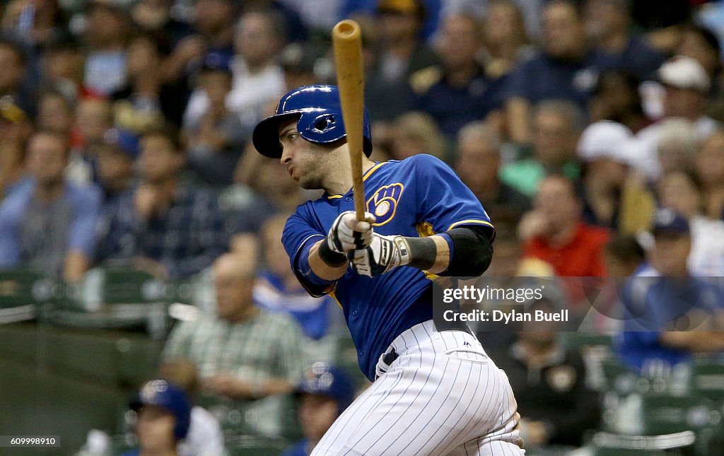 Cincinnati Reds v Milwaukee Brewers