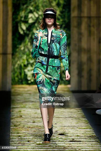 Model walks the runway at the Max Mara show Milan Fashion Week Spring/Summer 2017 on September 22, 2016 in Milan, Italy.