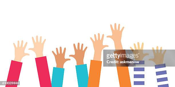 illustrazioni stock, clip art, cartoni animati e icone di tendenza di bambini che si alzano le mani - waving