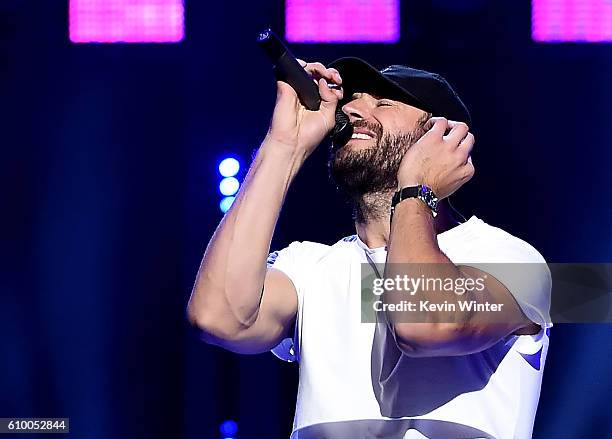 Recording artist Sam Hunt performs onstage at the 2016 iHeartRadio Music Festival at T-Mobile Arena on September 23, 2016 in Las Vegas, Nevada.