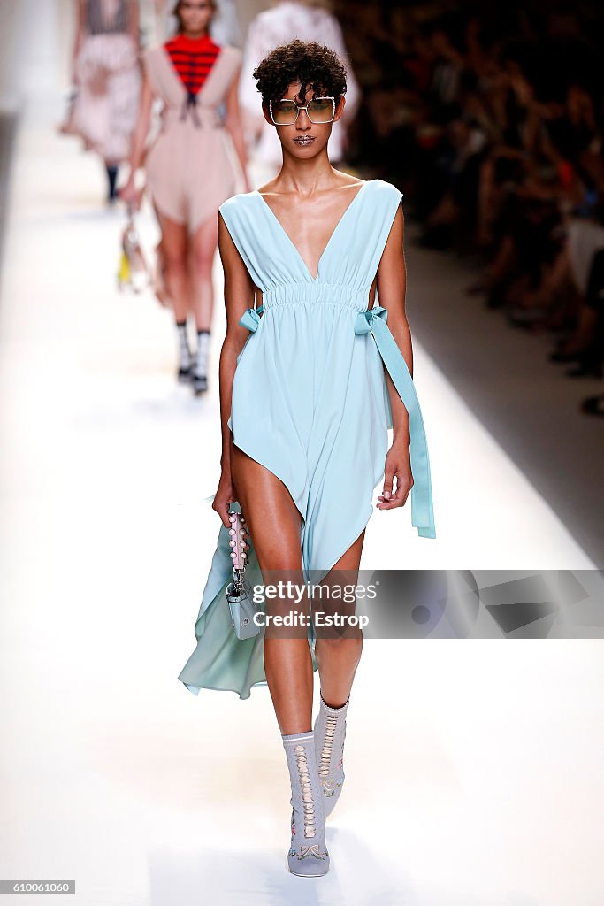 Fendi - Runway - Milan Fashion Week SS17