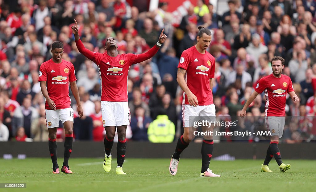 Manchester United v Leicester City - Premier League