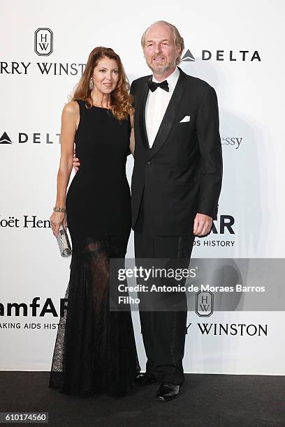 Alessandra Repini and Arturo Artom walk the red carpet of amfAR Milano 2016 at La Permanente on September 24, 2016 in Milan, Italy.