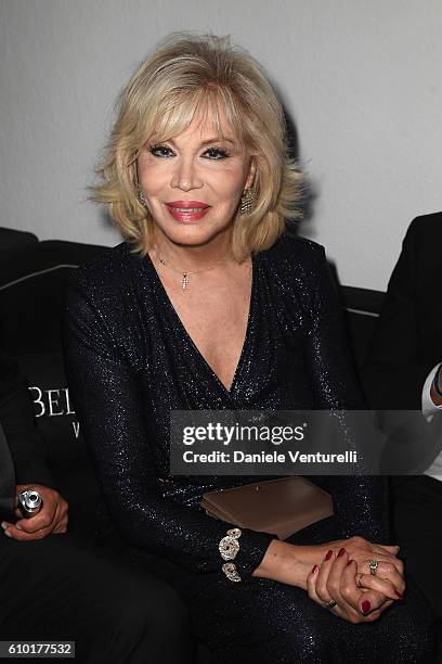 Amanda Lear walks the red carpet of amfAR Milano 2016 at La Permanente on September 24, 2016 in Milan, Italy.