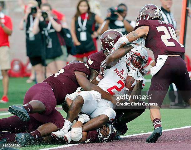 Duke Catalon of the Houston Cougars scores a touchdown against the Texas State Bobcats at Bobcat Stadium on September 24, 2016 in San Marcos, Texas.