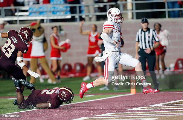 Kyle Postma of the Houston Cougars scores a touchdown against the Texas State Bobcats at Bobcat Stadium on September 24, 2016 in San Marcos, Texas.