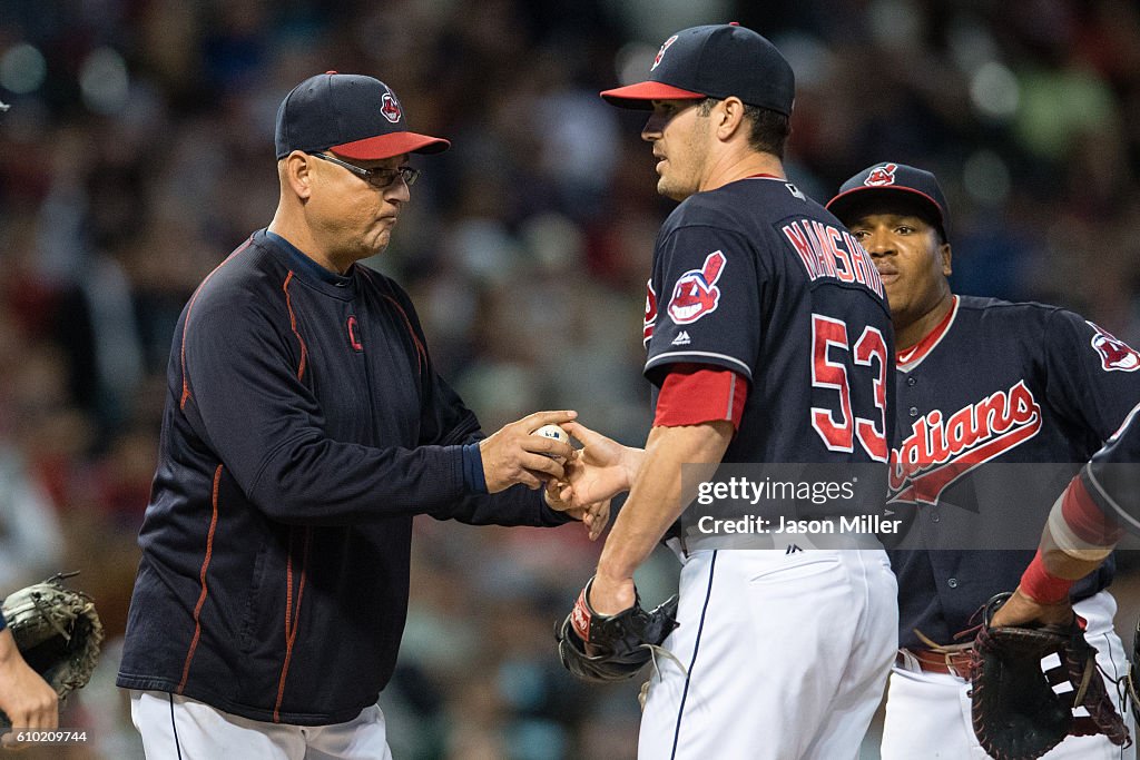 Chicago White Sox v Cleveland Indians