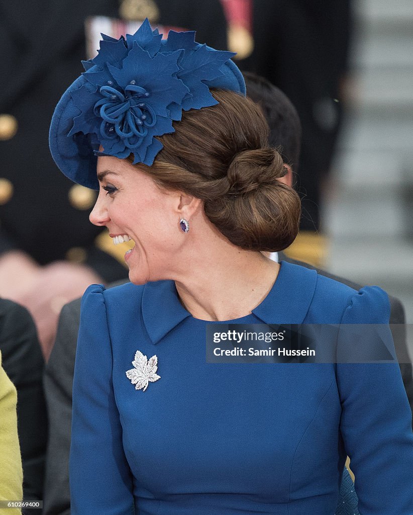 2016 Royal Tour To Canada Of The Duke And Duchess Of Cambridge - Victoria, British Columbia